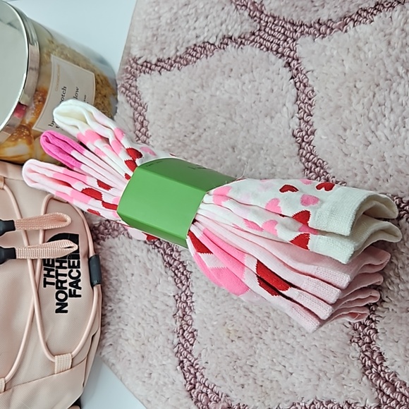 nwt KATE SPADE Hearts Valentine's Day 3 pair Socks New - Picture 3 of 4